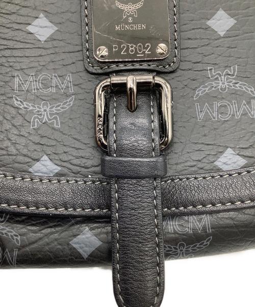 MCM（エムシーエム）MCM (エムシーエム) メッセンジャーバッグ ブラックの古着・服飾アイテム
