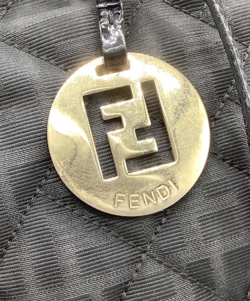 FENDI（フェンディ）FENDI (フェンディ) ズッカ　キルティング ナイロンシャガード　トートバッグの古着・服飾アイテム