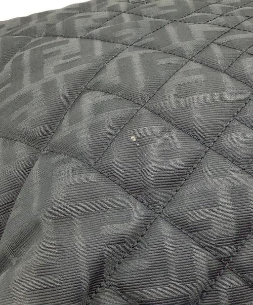 FENDI（フェンディ）FENDI (フェンディ) ズッカ　キルティング ナイロンシャガード　トートバッグの古着・服飾アイテム