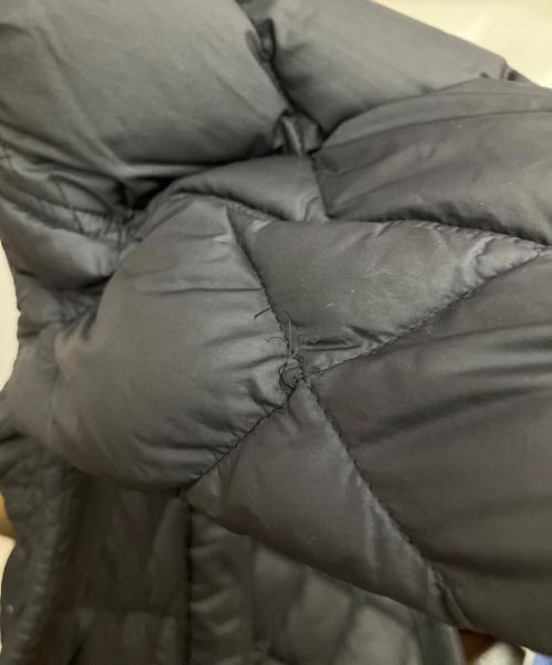 BURBERRY LONDON（バーバリーロンドン）BURBERRY LONDON (バーバリーロンドン) ダウンコート ブラック サイズ:9号の古着・服飾アイテム