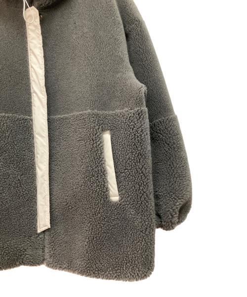 ELENDEEK（エレンディーク）ELENDEEK (エレンディーク) バーシブル ボア フリース パディング コート ホワイト サイズ:FREEの古着・服飾アイテム