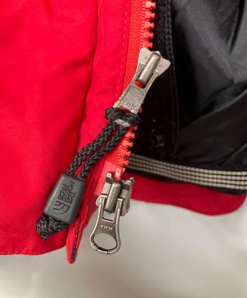 THE NORTH FACE（ザ ノース フェイス）THE NORTH FACE (ザ ノース フェイス) マウンテンパーカー レッド×ブラック サイズ:Lの古着・服飾アイテム