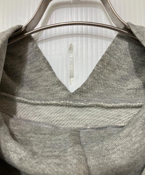 NIKE（ナイキ）NIKE (ナイキ) プルオーバーパーカー グレー サイズ:Lの古着・服飾アイテム