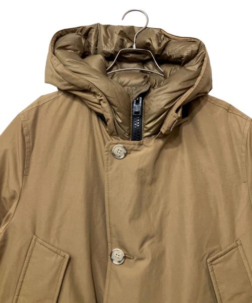 WOOLRICH（ウールリッチ）WOOLRICH (ウールリッチ) ダウンジャケット ベージュ サイズ:Sの古着・服飾アイテム