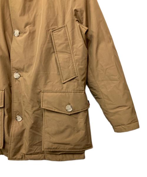 WOOLRICH（ウールリッチ）WOOLRICH (ウールリッチ) ダウンジャケット ベージュ サイズ:Sの古着・服飾アイテム