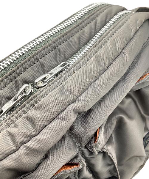 PORTER（ポーター）PORTER (ポーター) タンカー　ショルダーバッグ グレー×オレンジの古着・服飾アイテム