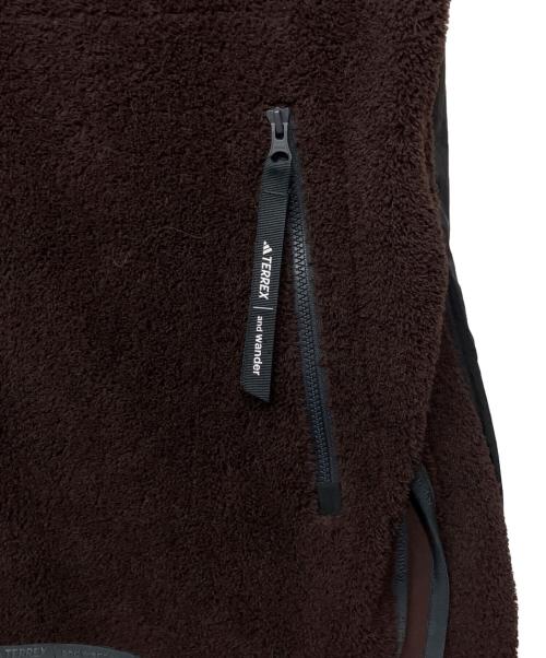 adidas and wander TERREX（アディダスアンドワンダーテレックス）adidas and wander TERREX (アディダスアンドワンダーテレックス) フリースジャケット ブラウン×ブラック サイズ:M 未使用品の古着・服飾アイテム