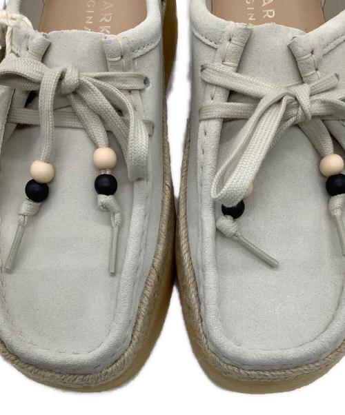 CLARKS（クラークス）CLARKS (クラークス) Wallabeecup lo　シューズ グレー サイズ:UK5の古着・服飾アイテム