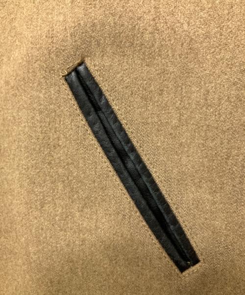 JOHN LAWRENCE SULLIVAN（ジョン ローレンス サリバン）JOHN LAWRENCE SULLIVAN (ジョン ローレンス サリバン) スタジャン ベージュ×ブラック サイズ:36の古着・服飾アイテム