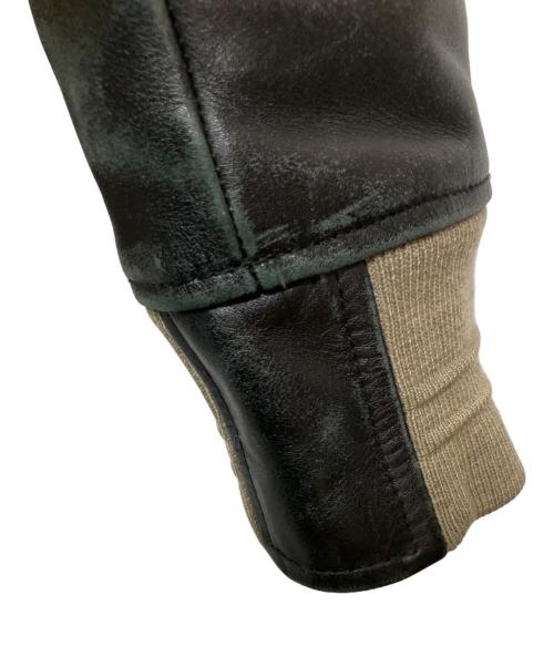 JOHN LAWRENCE SULLIVAN（ジョン ローレンス サリバン）JOHN LAWRENCE SULLIVAN (ジョン ローレンス サリバン) スタジャン ベージュ×ブラック サイズ:36の古着・服飾アイテム