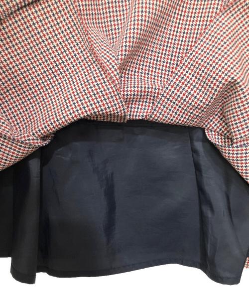 BURBERRY BLUE LABEL（バーバリー ブルー レーベル）BURBERRY BLUE LABEL (バーバリー ブルー レーベル) ワンピース レッド×ブラック サイズ:38の古着・服飾アイテム