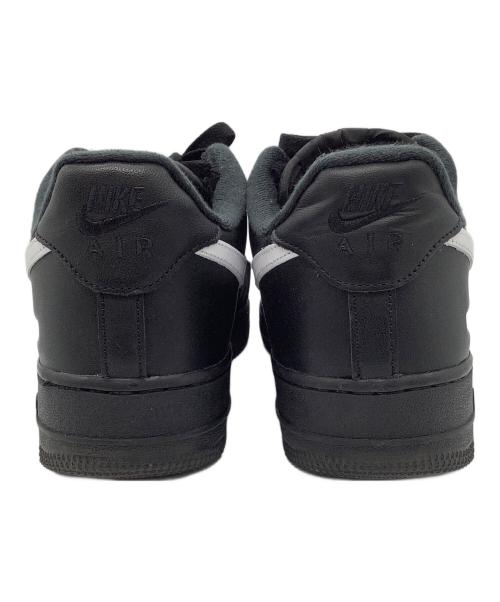 NIKE（ナイキ）NIKE (ナイキ) Supreme (シュプリーム) AIR FORCE1 LOW　ローカットスニーカー ブラック×ホワイト サイズ:27.5の古着・服飾アイテム