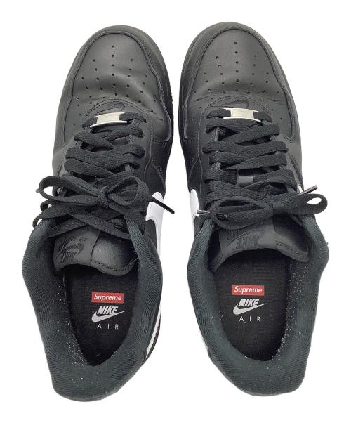 NIKE（ナイキ）NIKE (ナイキ) Supreme (シュプリーム) AIR FORCE1 LOW　ローカットスニーカー ブラック×ホワイト サイズ:27.5の古着・服飾アイテム