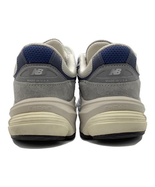 NEW BALANCE（ニューバランス）NEW BALANCE (ニューバランス) スニーカー ライトグレー×ネイビー サイズ:26.5の古着・服飾アイテム