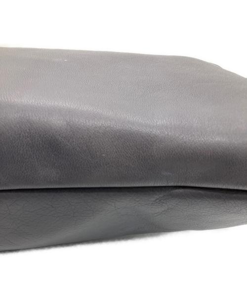 kawa-kawa（カワカワ）kawa-kawa (カワカワ) ボディーバッグ グレーの古着・服飾アイテム