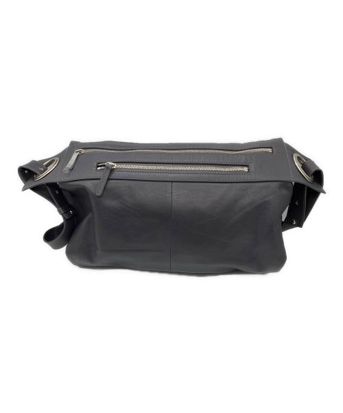 kawa-kawa（カワカワ）kawa-kawa (カワカワ) ボディーバッグ グレーの古着・服飾アイテム