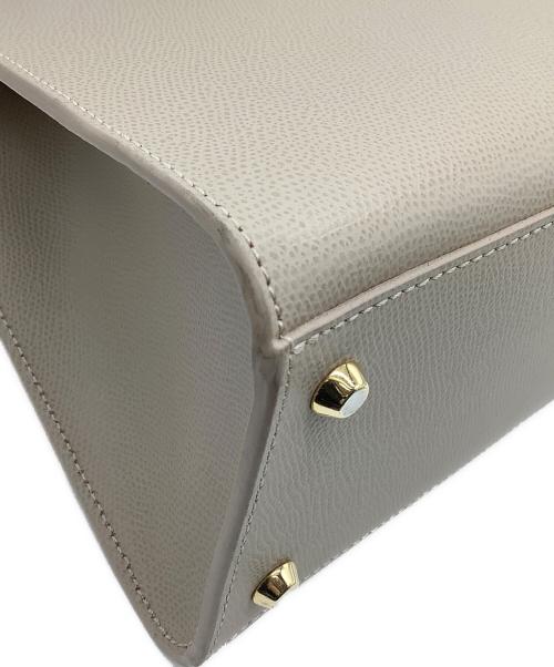 CARBOTTI（カルボッティ）CARBOTTI (カルボッティ) Greta　2WAYバッグ ベージュの古着・服飾アイテム