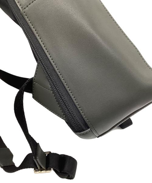 PAUL SMITH（ポールスミス）Paul Smith (ポールスミス) ストライプインセットリュック グレーの古着・服飾アイテム