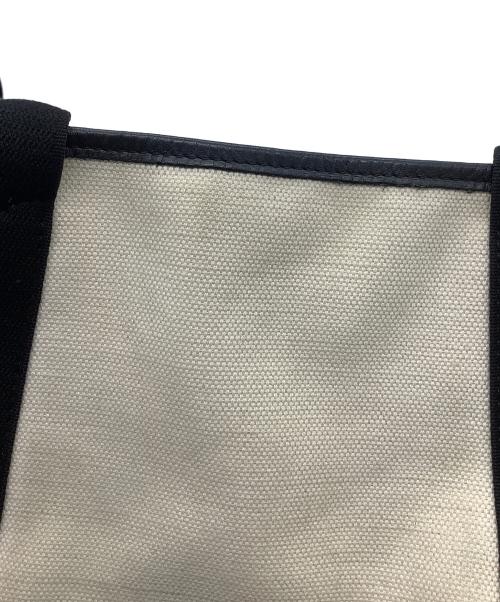 BALENCIAGA（バレンシアガ）BALENCIAGA (バレンシアガ) カバXS ハンドバッグ ホワイト×ブラックの古着・服飾アイテム