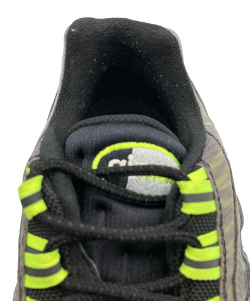 NIKE（ナイキ）NIKE (ナイキ) スニーカー グレー サイズ:27の古着・服飾アイテム
