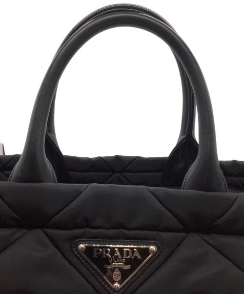 PRADA（プラダ）PRADA (プラダ) ミディアム パデッド Re-Nylon トートバッグ ブラックの古着・服飾アイテム