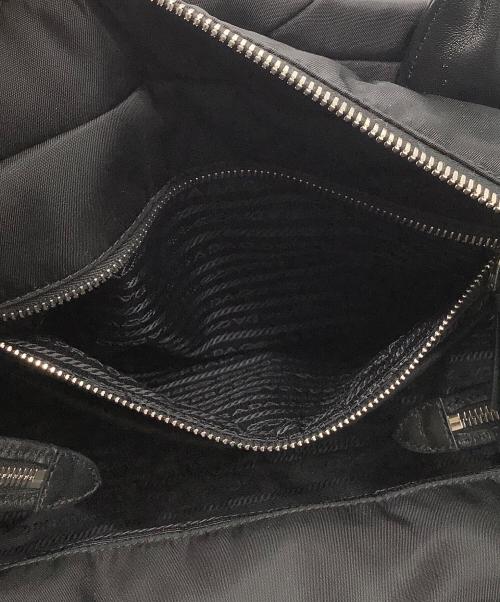 PRADA（プラダ）PRADA (プラダ) ミディアム パデッド Re-Nylon トートバッグ ブラックの古着・服飾アイテム