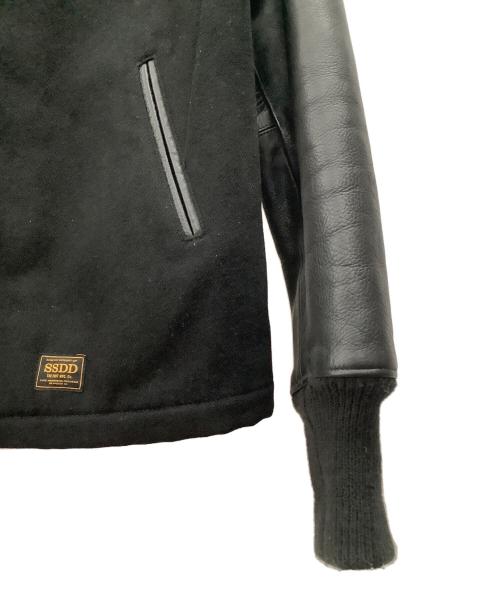 FUCT SSDD（ファクト）FUCT SSDD (ファクト) ROLL IT UP STADIUM JACKET ブラック サイズ:Mの古着・服飾アイテム