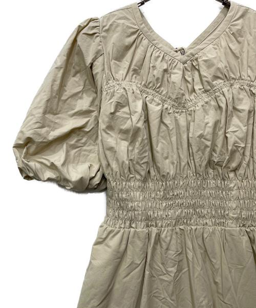 CASA FLINE（カーサフライン）CASA FLINE (カーサフライン) 半袖ワンピース ベージュ サイズ:Fの古着・服飾アイテム