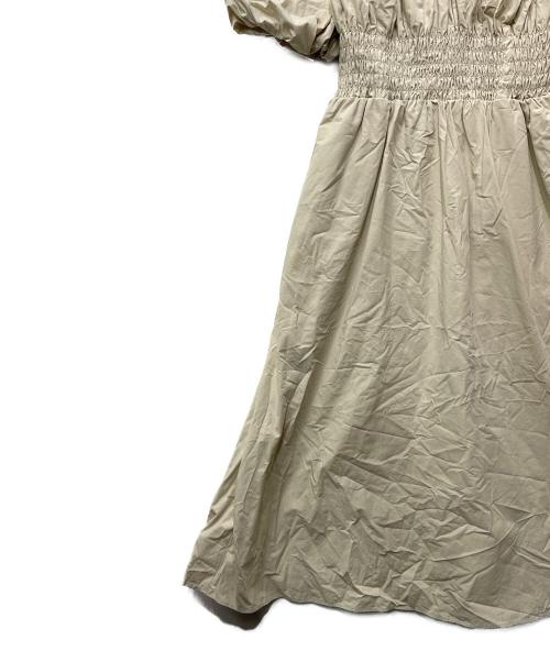 CASA FLINE（カーサフライン）CASA FLINE (カーサフライン) 半袖ワンピース ベージュ サイズ:Fの古着・服飾アイテム