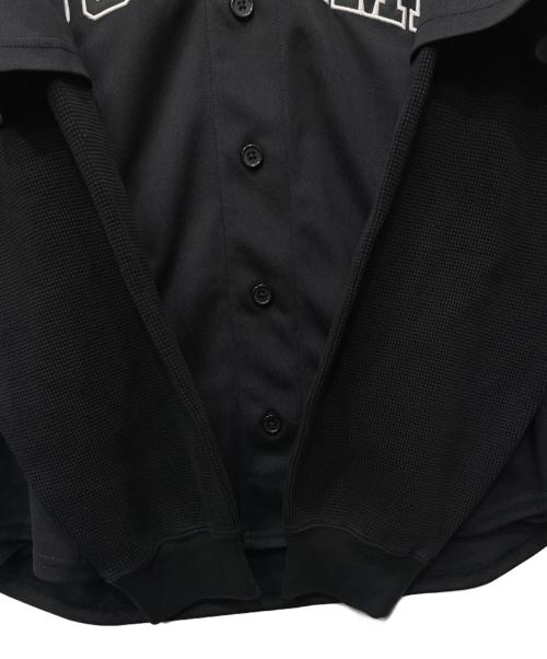 SUPREME（シュプリーム）Supreme (シュプリーム) GENUINE MERCHANDISE (ジェニュイン マーチャンダイズ) パーカー ブラック×ホワイト サイズ:Mの古着・服飾アイテム