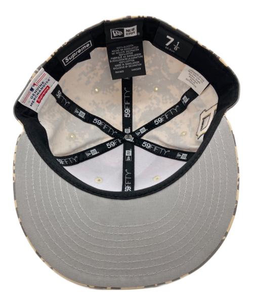 SUPREME（シュプリーム）SUPREME (シュプリーム) GENUINE MERCHANDISE (ジェニュイン マーチャンダイズ) New Era (ニューエラ) キャップ ホワイト×ブラック サイズ:7 1/8 56.8cmの古着・服飾アイテム