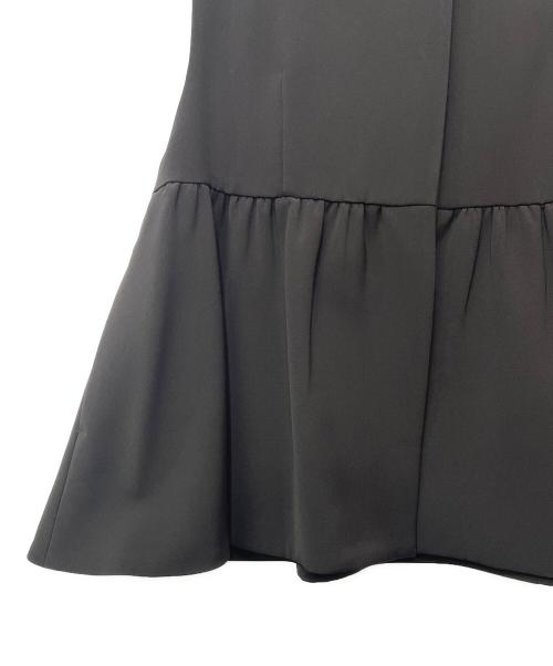 chignon（シニヨン）chignon (シニヨン) ダブルクロスペプラムベスト ブラック サイズ:F 未使用品の古着・服飾アイテム