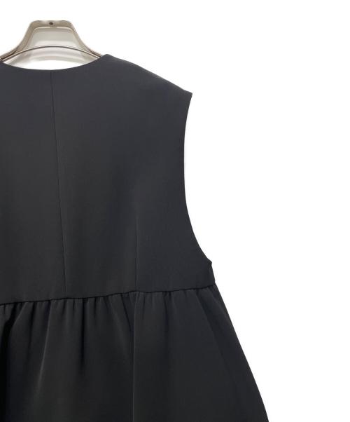 chignon（シニヨン）chignon (シニヨン) ダブルクロスペプラムベスト ブラック サイズ:F 未使用品の古着・服飾アイテム