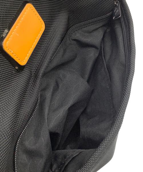 MINI（ミニ）MINI (ミニ) TUMI (トゥミ) ボストンバッグ ブラック×イエローの古着・服飾アイテム