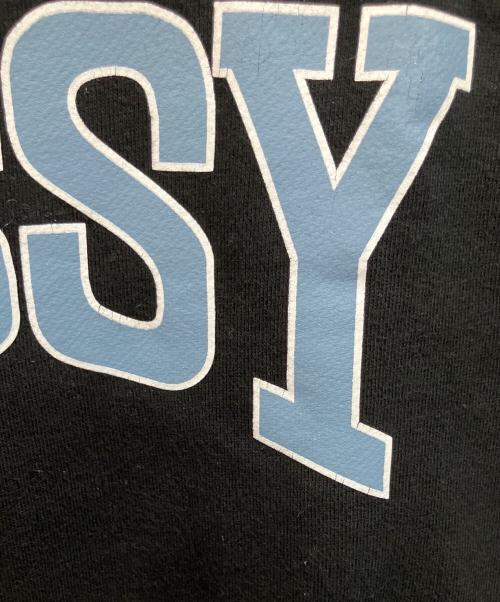stussy（ステューシー）stussy (ステューシー) アーチロゴ　スウェット ブラック×ブルー サイズ:Mの古着・服飾アイテム