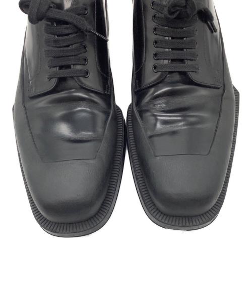 PRADA（プラダ）PRADA (プラダ) ブラッシュドレザー ダービーシューズ ブラック サイズ:8の古着・服飾アイテム