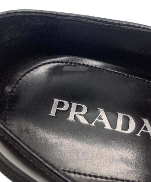 PRADA（プラダ）PRADA (プラダ) ブラッシュドレザー ダービーシューズ ブラック サイズ:8の古着・服飾アイテム