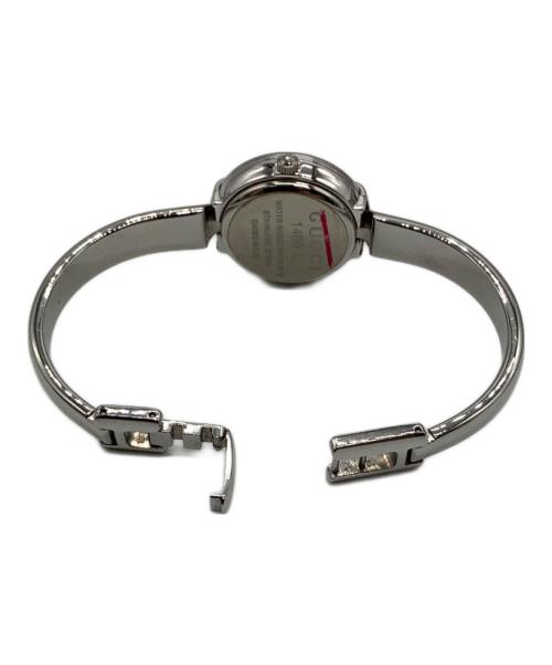 GUCCI（グッチ）GUCCI (グッチ) 腕時計 ホワイトの古着・服飾アイテム