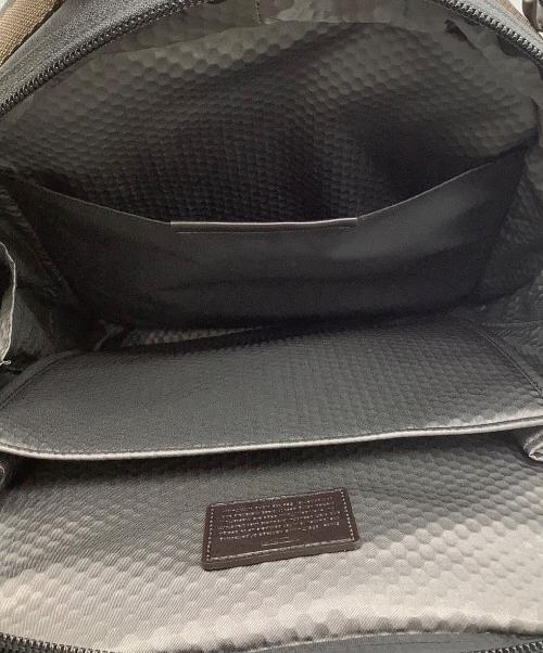 TUMI（トゥミ）TUMI (トゥミ) Shaw Deluxe Brief Pack　リュック ブラウン×グレーの古着・服飾アイテム