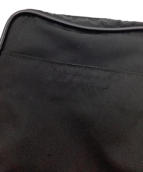 PRADA（プラダ）PRADA (プラダ) ナイロンショルダーバッグ ブラックの古着・服飾アイテム