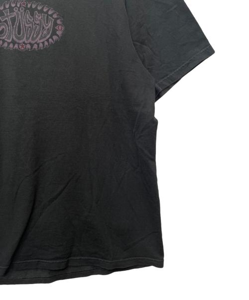 stussy（ステューシー）stussy (ステューシー) プリントTシャツ ブラック サイズ:Mの古着・服飾アイテム