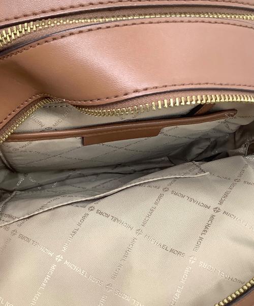 MICHAEL KORS（マイケルコース）MICHAEL KORS (マイケルコース) リュック アイボリー×ブラウンの古着・服飾アイテム