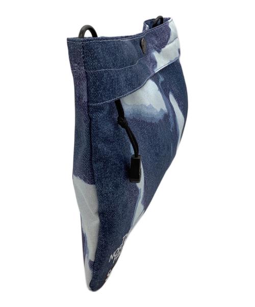 THE NORTH FACE（ザ ノース フェイス）THE NORTH FACE (ザ ノース フェイス) Supreme (シュプリーム) Bleached Denim Shoulder Bag ショルダーバッグ ブルー×ホワイトの古着・服飾アイテム