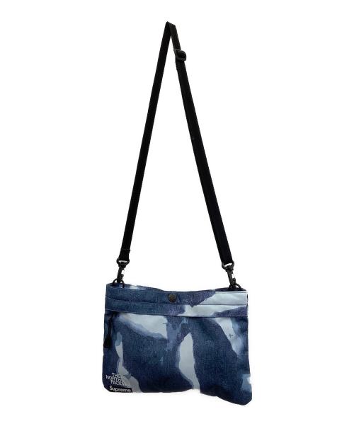 THE NORTH FACE（ザ ノース フェイス）THE NORTH FACE (ザ ノース フェイス) Supreme (シュプリーム) Bleached Denim Shoulder Bag ショルダーバッグ ブルー×ホワイトの古着・服飾アイテム