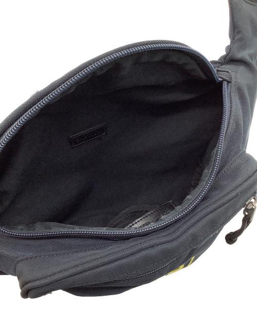 BALENCIAGA（バレンシアガ）BALENCIAGA (バレンシアガ) Explorer Belt Bag BB Mode　ウエストバッグ ネイビーの古着・服飾アイテム