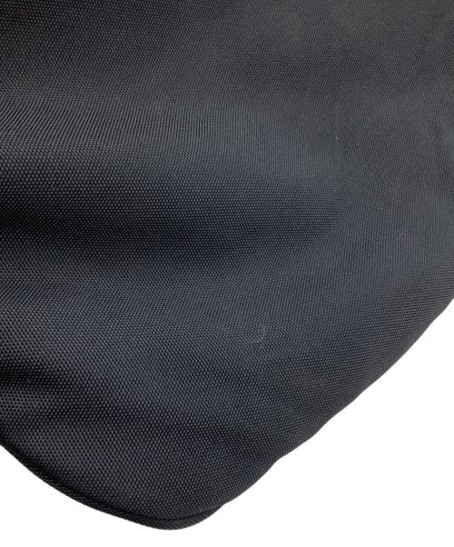BALENCIAGA（バレンシアガ）BALENCIAGA (バレンシアガ) Explorer Belt Bag BB Mode　ウエストバッグ ネイビーの古着・服飾アイテム