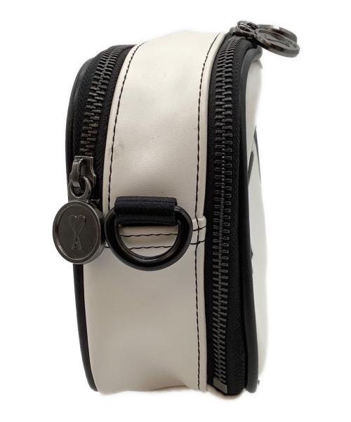 PUMA（プーマ）PUMA (プーマ) ami (アミ) SMALL SHOULDER BAG　ショルダーバッグ ホワイト×ブラックの古着・服飾アイテム