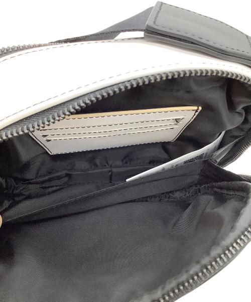 PUMA（プーマ）PUMA (プーマ) ami (アミ) SMALL SHOULDER BAG　ショルダーバッグ ホワイト×ブラックの古着・服飾アイテム