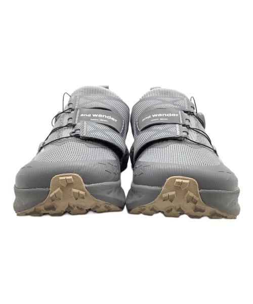 ALTRA（アルトラ）altra (アルトラ) and wander (アンドワンダー) スニーカー グレー サイズ:US7の古着・服飾アイテム