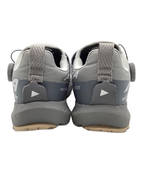 ALTRA（アルトラ）altra (アルトラ) and wander (アンドワンダー) スニーカー グレー サイズ:US7の古着・服飾アイテム